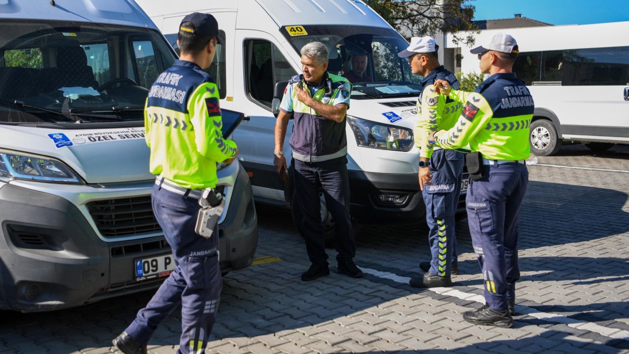 Kuşadası’nda Okul Servislerine Sıkı Denetim 2