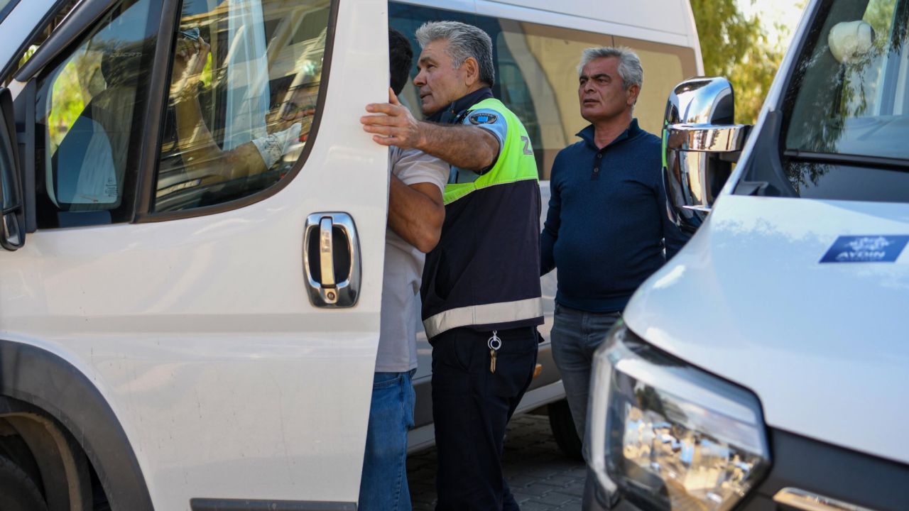 Kuşadası’nda Okul Servislerine Sıkı Denetim 3