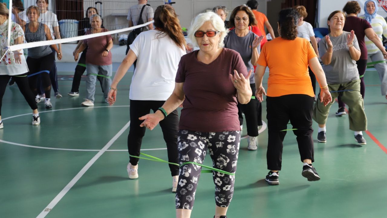 Nazilli’de 100 Kadın Aynı Salonda Buluştu 4