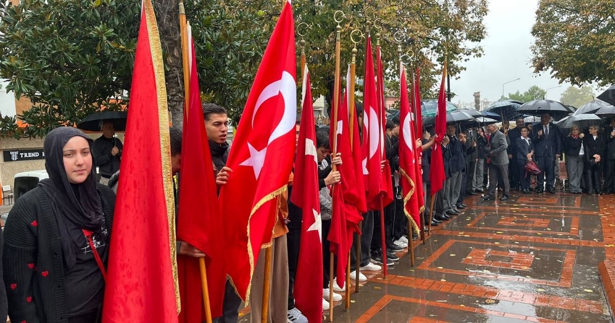 Nazilli’de Cumhuriyet Coşkusu Yağmura Meydan Okudu!2