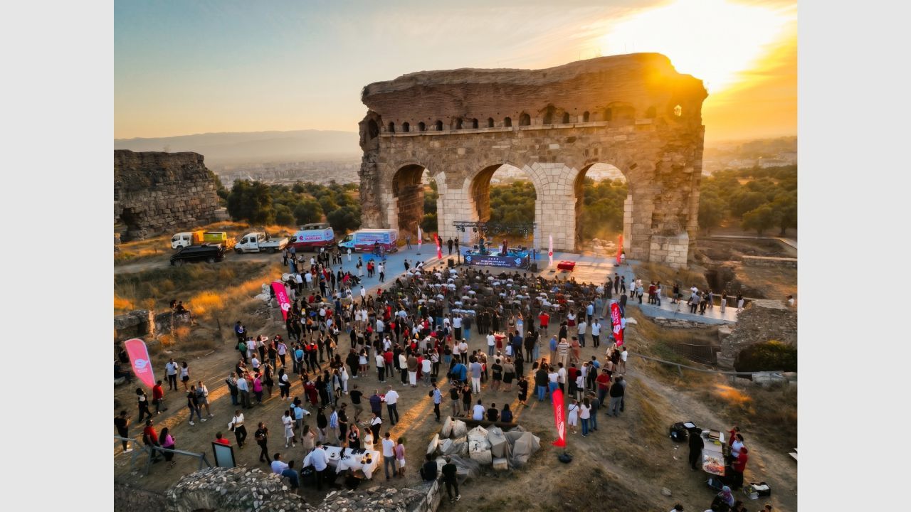 Tralleis’te Mitoloji Rüzgarı Esecek 2