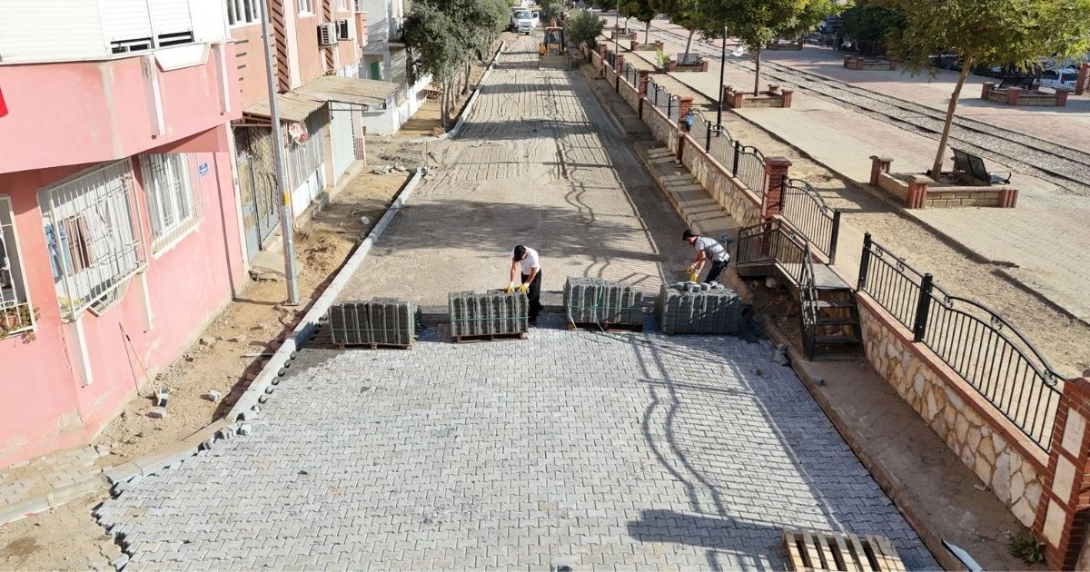 Yeni̇ Mahalle Yeni̇leni̇yor1