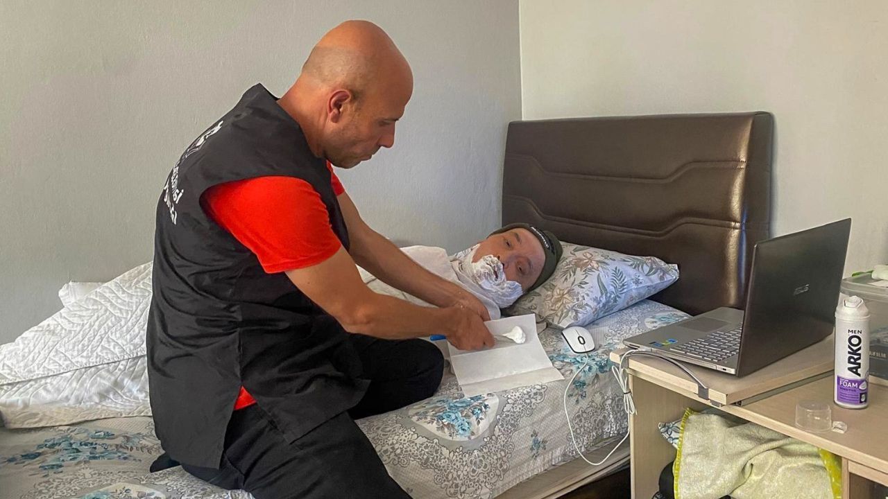 Yetişkin’den Efeler’de Ihtiyaç Sahiplerine Evde Destek 2